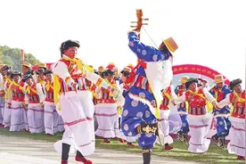 三江奔流献吉祥 兰坪白族普米族自治县迎来30周年县庆图片