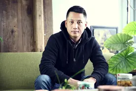 融资300万 他不甘薄利 从外贸转型电商 向海外销售原创背包 日均500单图片