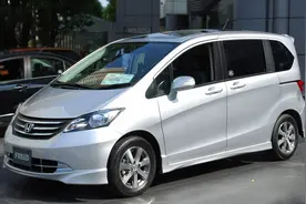 本田7座飞度国产8万起，估计神车宝骏730的日子就不好过了图片