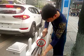 避免伤人 都匀护栏广告牌过长螺丝近期将全部拆除图片