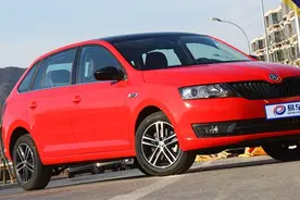 七万块的合资两厢车:大众斯柯达昕动超值图片