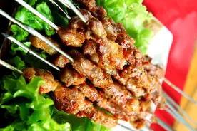 算算账，路边的羊肉串你还敢吃吗？图片
