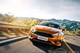 全新思域挑战标杆福克斯！对比后才知道本田的强大图片