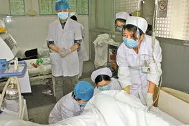 女孩远嫁他乡生孩子大出血！丈夫却在说理想图片