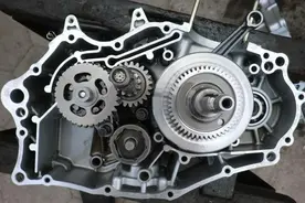 摩托车的心脏，发动机维护图片