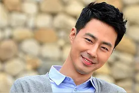 《那年冬天风在吹》赵寅成时尚穿搭，难怪宋慧乔也难以忘怀图片