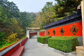 佛在人间，静在禅寺，悦在吾心,禅在不言中。图片