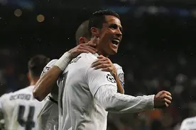 C罗帽子戏法救赎皇马，梅吹看了C罗表现也哑口膜拜！图片