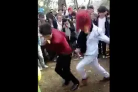 最新一季杀马特家族斗舞盛会，场面宏大请跪拜观看图片