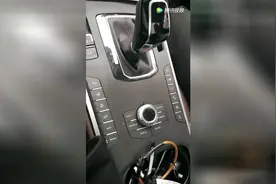 试驾长城VV5的自动泊车功能，才知道国产车科技感有多强了