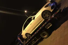 新奔驰一个月出了俩故障 4S店：可免费维修但不能换车图片