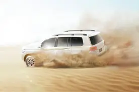 外观内饰小改+动力不变：TOYOTA 一汽丰田 新款 LAND CRUISER200 兰德酷路泽上市图片