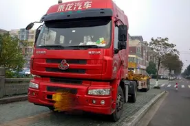 罚单贴在密闭驾驶室内？宁波一司机的馊主意被重罚图片