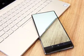 小米发明全面屏，却被质疑不是大创新，《时代周刊》为小米正名视频封面