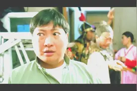 123456这组彩票号码一般人都不会买，可是他买了，而且还中了大奖视频封面