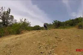极限运动-自行车坠山运动视频封面