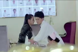 《麻辣变形计》热巴为见粉红豹，撒娇卖萌玩坏了小帅哥！