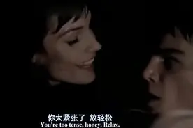 美女老师竟是怪物，头和身体分离还能活动视频封面