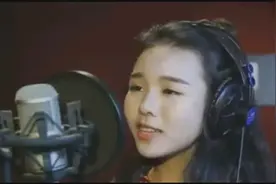 一对初中生翻唱《凉凉》，比原唱还好听，太震撼了