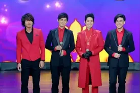 F4再聚首所有人都疯狂了，朱孝天大爆言承旭太闷骚！视频封面