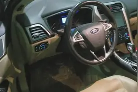 20多万蒙迪欧，结果成了蒙丢丢，蒙臭臭，自己买的车，流泪开报废