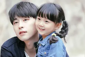 节目中当实习奶爸 邓伦带六娃险崩溃图片