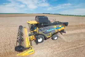 联合收割机的故事图片