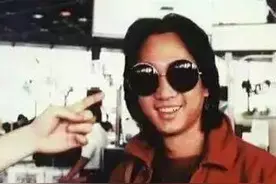 长大后方知，原来我爱你已久！图片