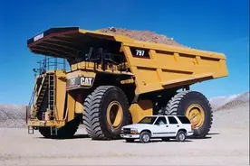 “世界最大的卡车”—— 别拉斯图片