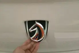 不愧为国产神车，五菱宏光空间大又皮实！图片