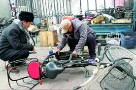 共享单车冲击修车业：修车师傅 正在消失的手艺人图片