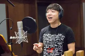 黄渤妻子颜值一般苦等他13年 女儿庆幸不像爸爸！图片