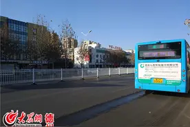 小区门口护栏引居民不便 德州交警：将设相应通道图片