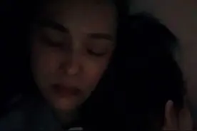 米粒生病伊能静被传染 母女二人相拥熟睡画面温馨图片