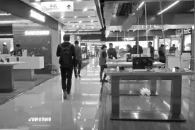 手机预装软件 删除后不保修？图片