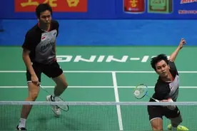 恍然大悟!双打发接发原来这样跑位图片