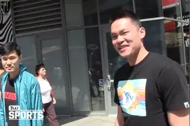 朱芳雨接受TMZ采访：中国年轻人更爱科比图片