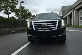 2016款第四代凯迪拉克铂金版凯雷德加长型价格多少钱图片