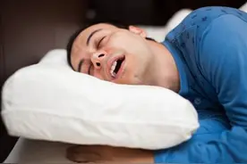 睡够7小时为啥还累图片