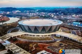 邵阳体育中心首秀！美国的篮球队来演出了！图片