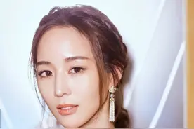 张钧甯出席时尚盛典 称“美丽就是勇于做自己”图片