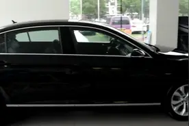 迈腾380TSI DSG 豪华型！