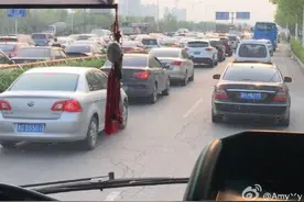 天津外环线修路，一刻钟道儿堵俩小时！交警说这些路段都受影响！图片