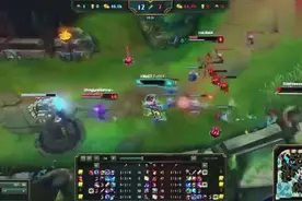 LOL史诗时刻之极限操作！波比一锤惊如天人！图片