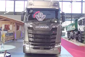 斯堪尼亚200万重卡车头，霸气程度碾压众多顶级豪车