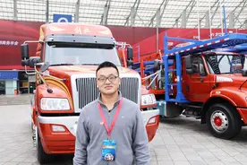 11升420马力卧铺还带车载冰箱 解放J6车主看上了这台长头牵引车视频封面