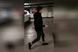 三步一回头 跳探戈呢