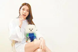 李毓芬结扎柯震东送的爱犬图片