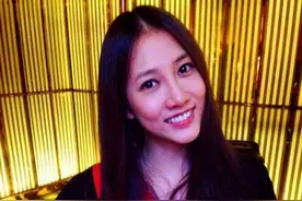 李茂当年无工作无薪酬 无力为爱妻买包，今日为弦子庆生终实现图片