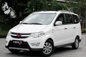 小李居然为了女朋友买了这辆车！图片